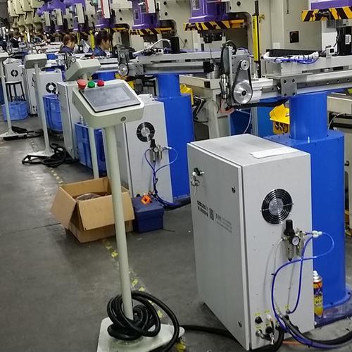 五軸伺服機械手安全操作與維護全攻略
